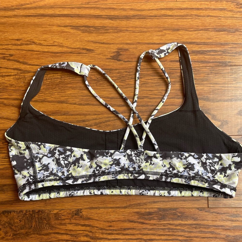Lululemon bra - Picture 2 of 4